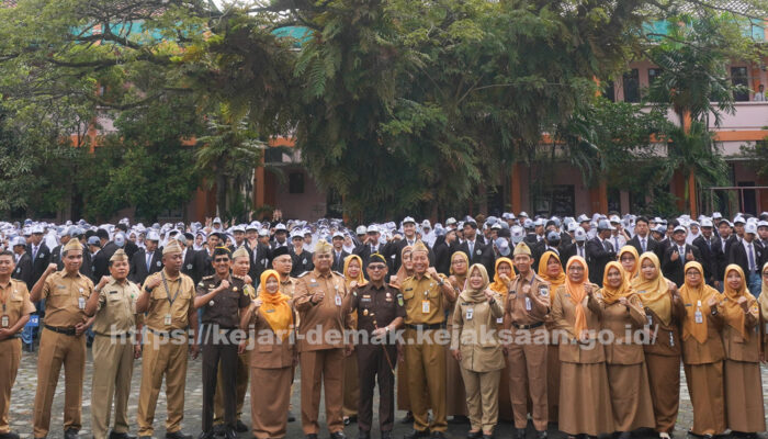 Apel Kebangsaan di SMA Negeri 1 Demak, Kajari Tekankan Nasionalisme dan Kesadaran Hukum Generasi Muda