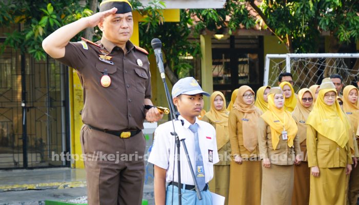 Apel Kebangsaan di SMK N 1 Karangawen, Kepala Kejaksaan Negeri Demak Tekankan Jauhi Tindak Kriminal