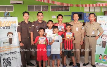 Kejaksaan Negeri Demak Salurkan Bantuan Buku melalui Program MAS JALI CINTA BACA